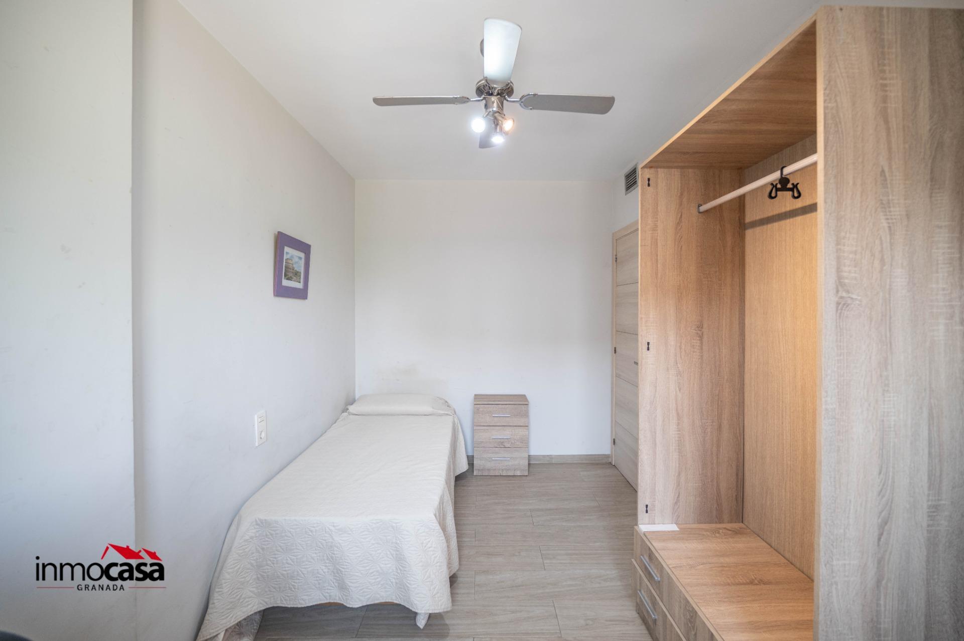 PISO A LA VENTA EN EL BARRIO DE SAN FRANCISCO CON 2 PLAZAS D - foto 26
