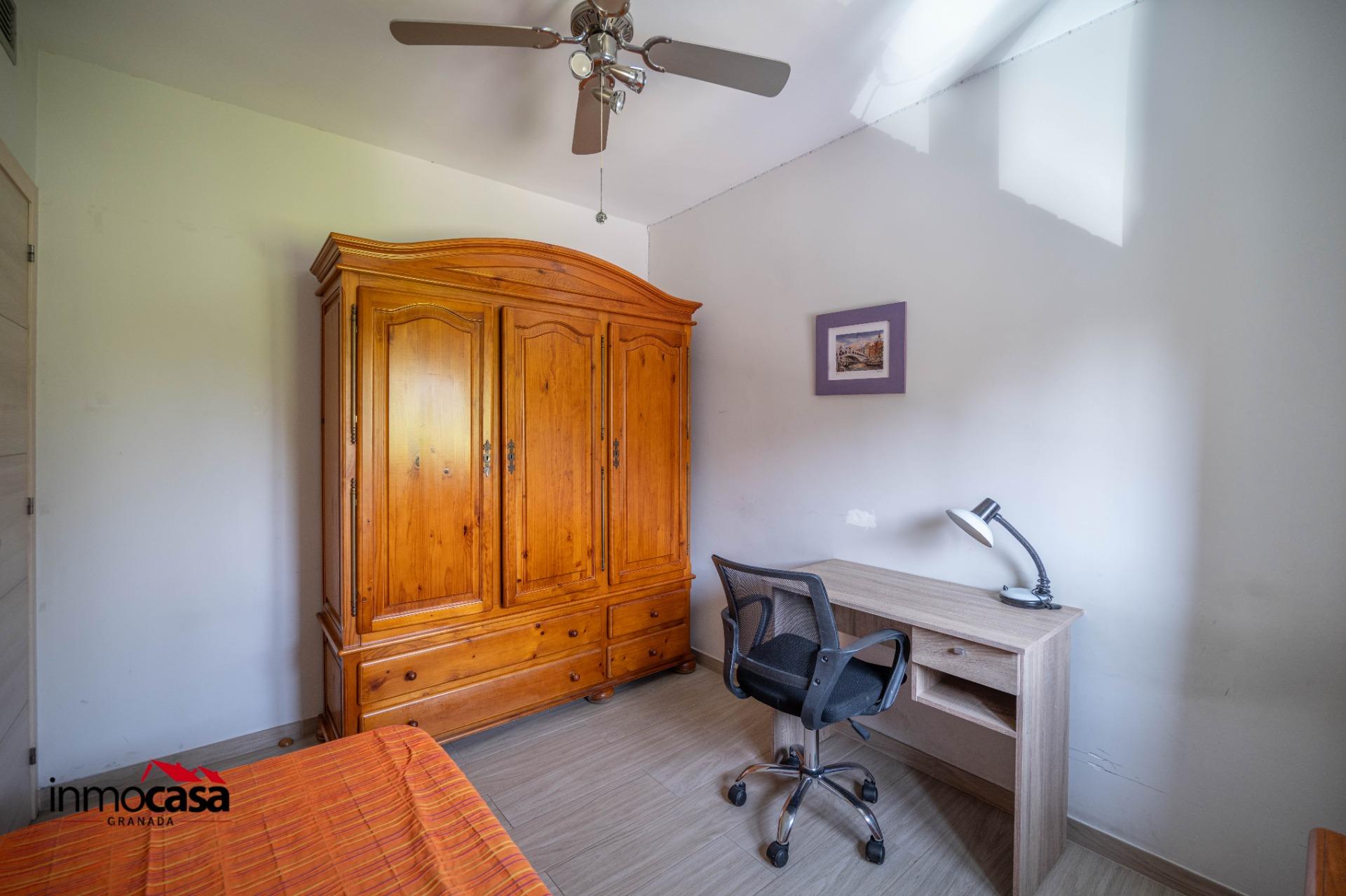 PISO A LA VENTA EN EL BARRIO DE SAN FRANCISCO CON 2 PLAZAS D - foto 29