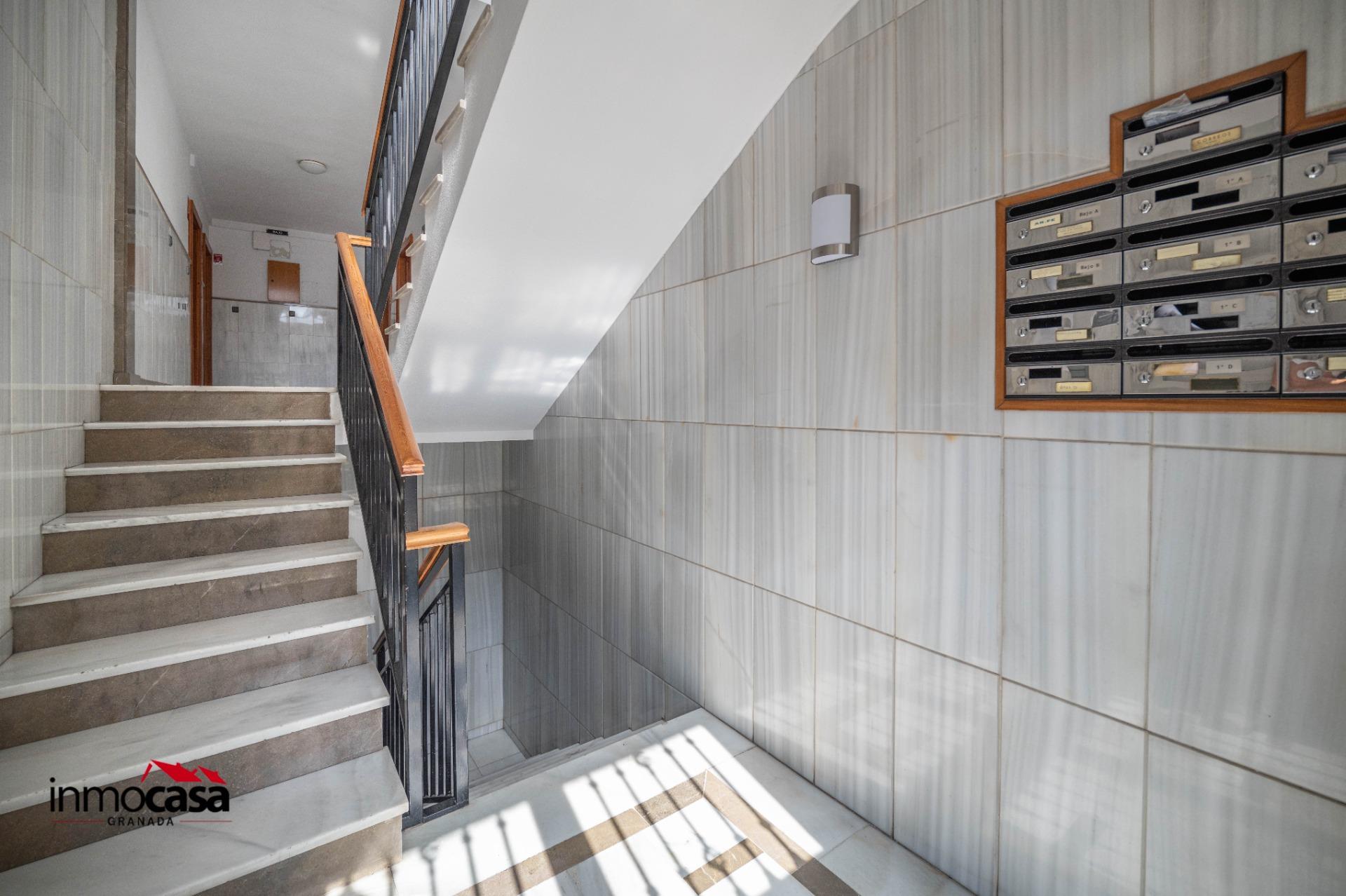 PISO A LA VENTA EN EL BARRIO DE SAN FRANCISCO CON 2 PLAZAS D - foto 35