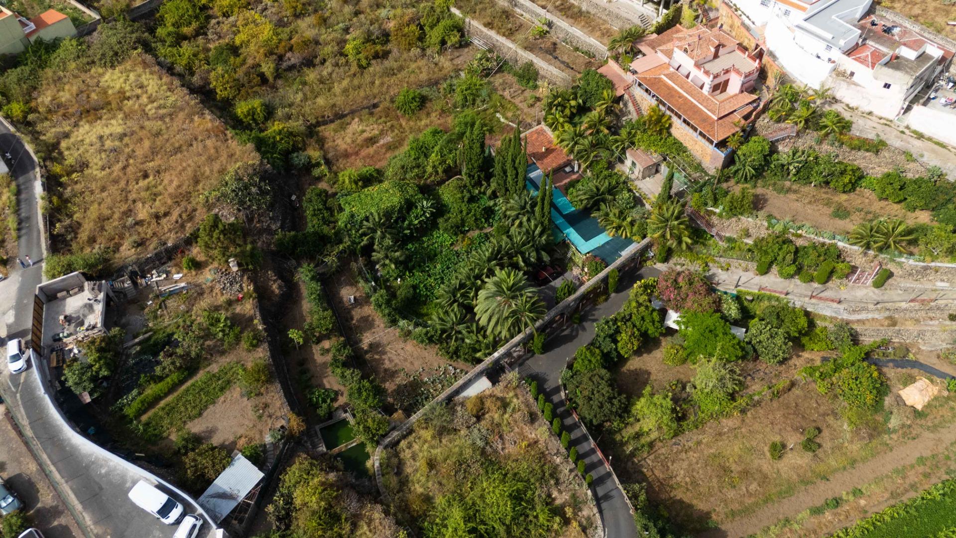 EDIFICIO DE 3 VIVIENDAS Y TERRENO URBANO-RÚSTICO EN ICOD DE  - foto 11