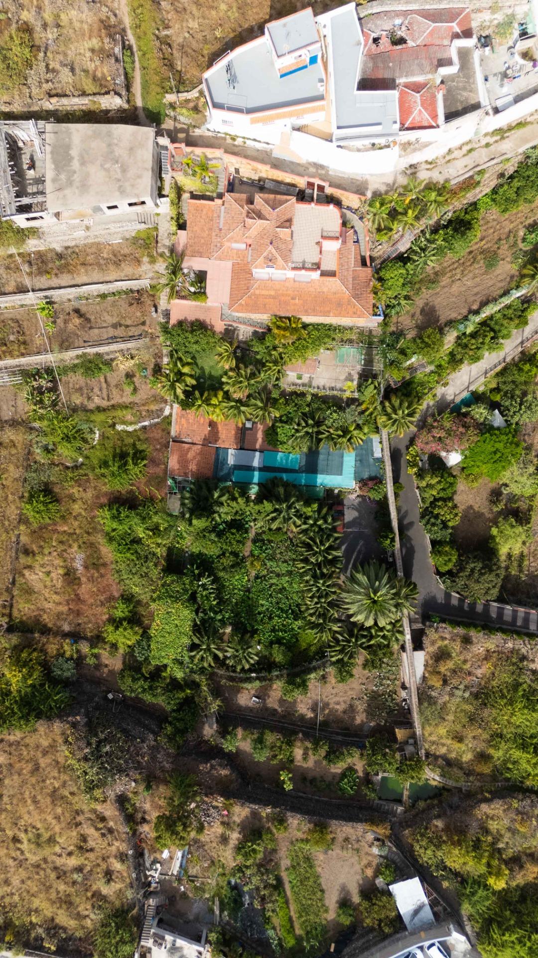 EDIFICIO DE 3 VIVIENDAS Y TERRENO URBANO-RÚSTICO EN ICOD DE  - foto 12