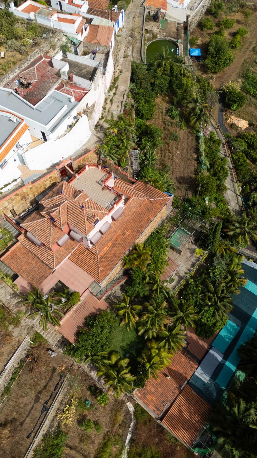 EDIFICIO DE 3 VIVIENDAS Y TERRENO URBANO-RÚSTICO EN ICOD DE  - foto 6