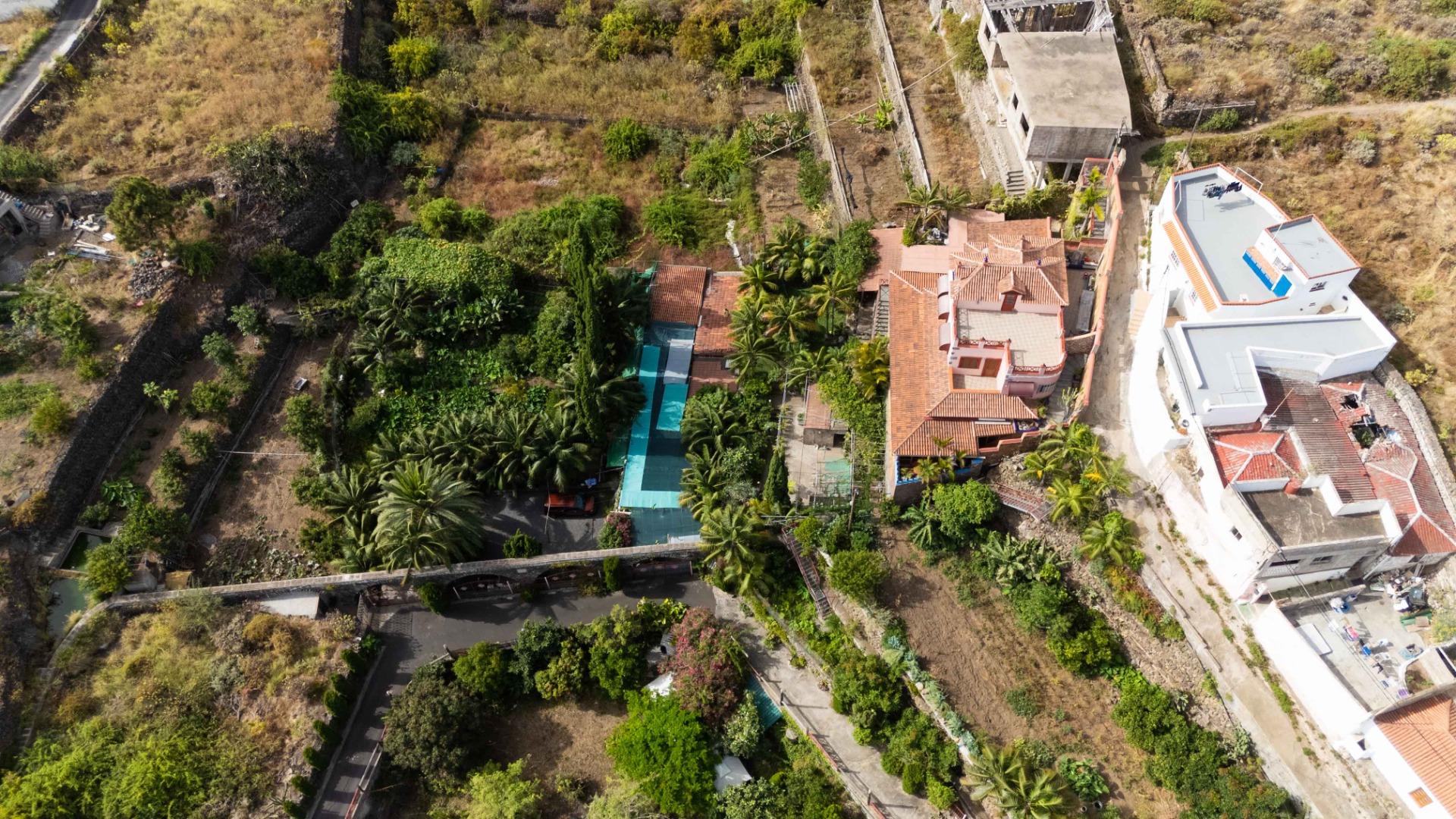 EDIFICIO DE 3 VIVIENDAS Y TERRENO URBANO-RÚSTICO EN ICOD DE  - foto 10