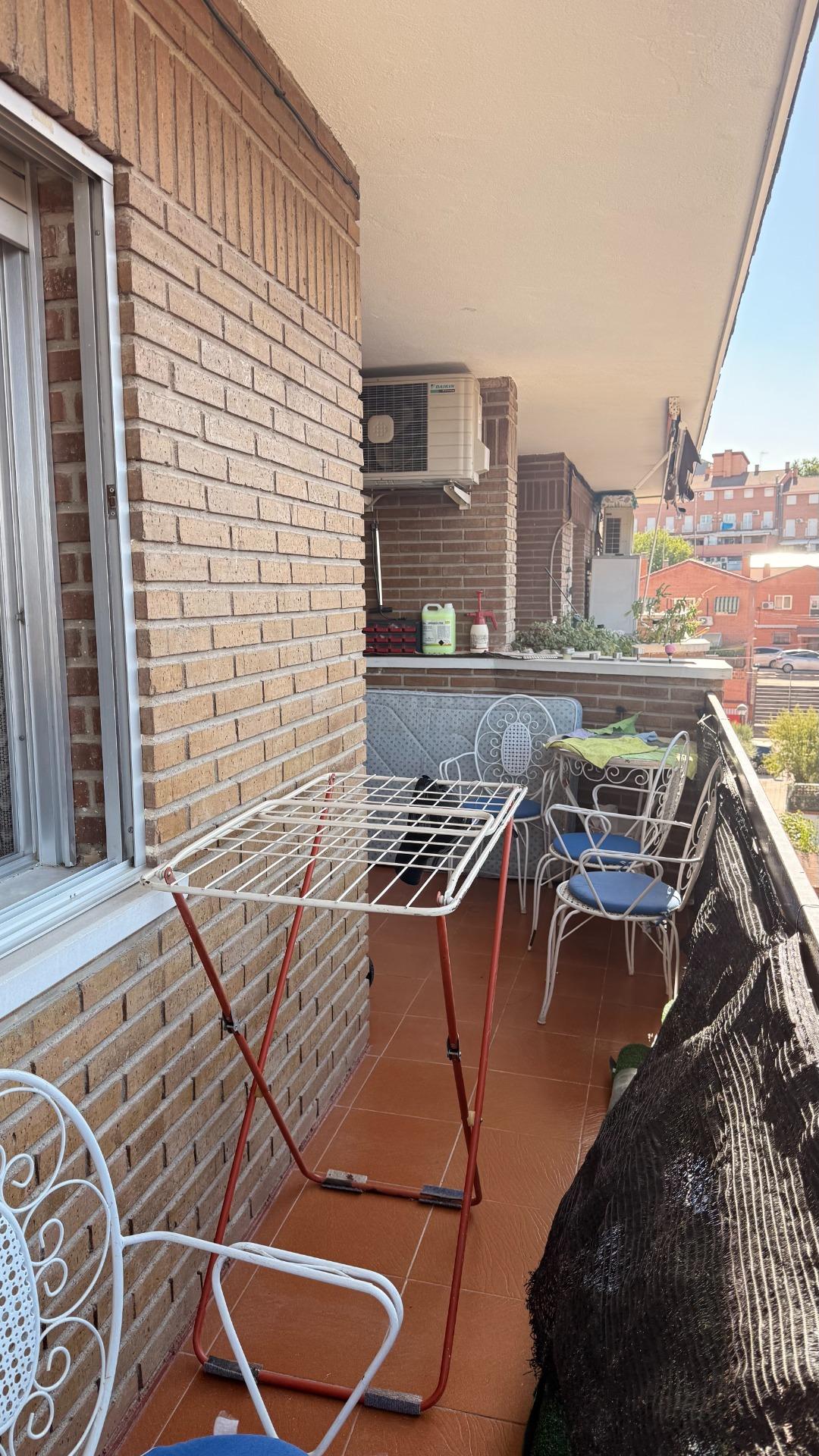 ESPECTACULAR PISO CON PISCINA Y TRASTERO - foto 2