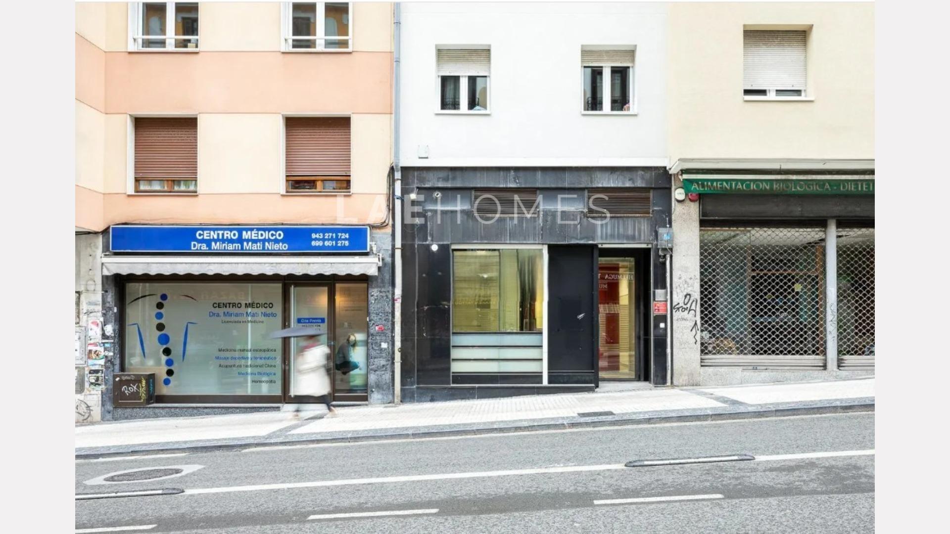 Local comercial en Egia. Ubicación privilegiada con tránsito