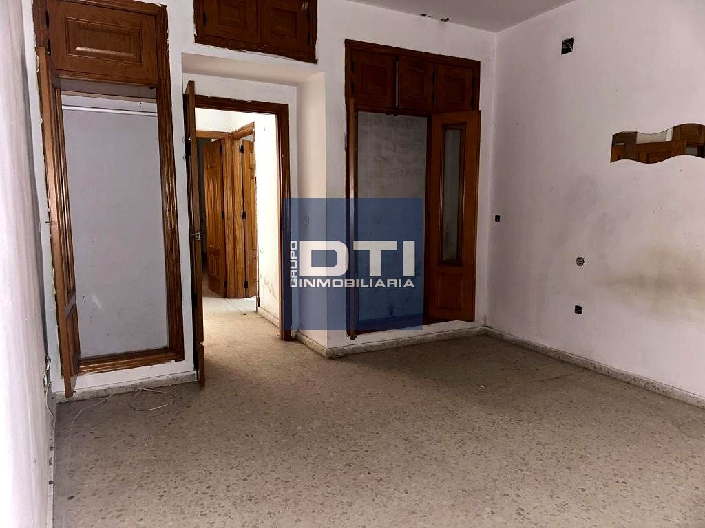 Casa en venta en c. felipe ii, 9, San Juan De Aznalfarache,  - foto 2