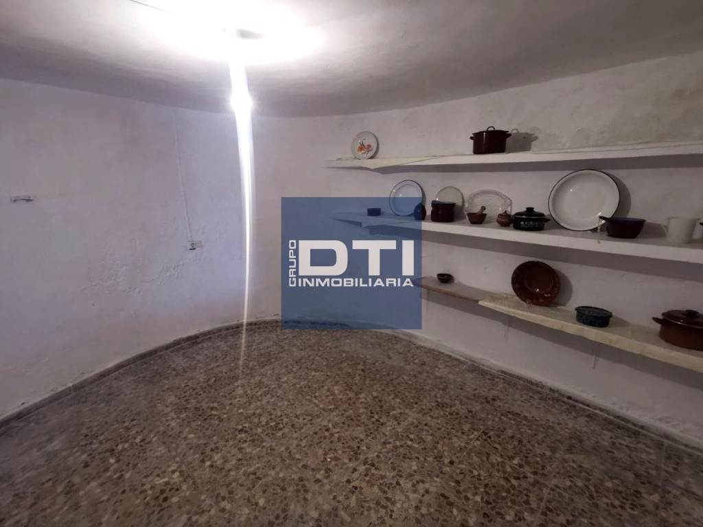 Casa en venta en Balazote de 200 m² con patio, 3 dormitorios - foto 4