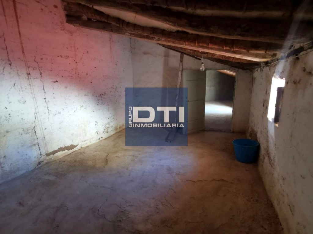 Casa en venta en Balazote de 200 m² con patio, 3 dormitorios - foto 7