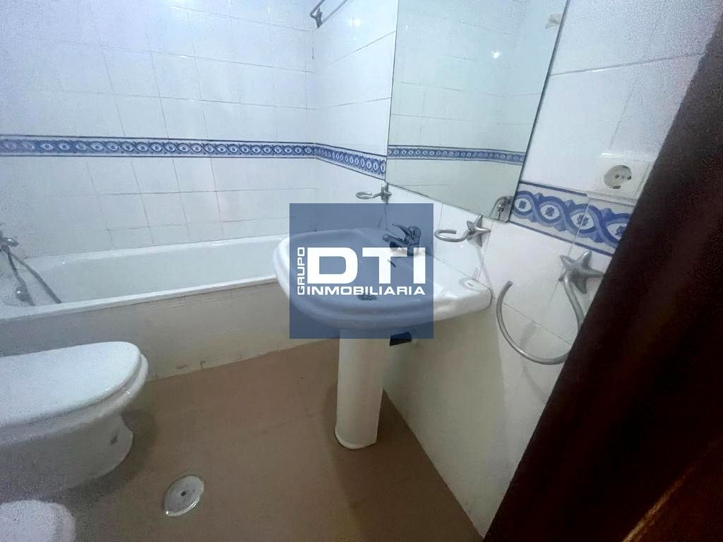 Casa en venta en c. camilo jose cela, 51, Castilleja De Guzm - foto 4