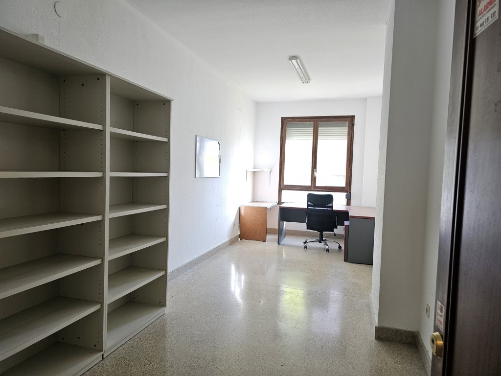 Oficina en Alquiler en Pamplona Navarra AZPILAGAÑA - foto 2