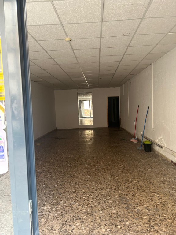 Local comercial en Alquiler en Malgrat De Mar Barcelona - foto 3