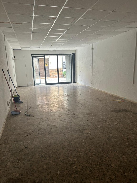 Local comercial en Alquiler en Malgrat De Mar Barcelona - foto 4