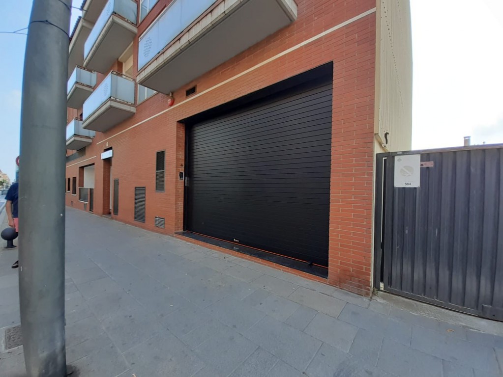 Local comercial en Alquiler en Pineda De Mar Barcelona - foto 4