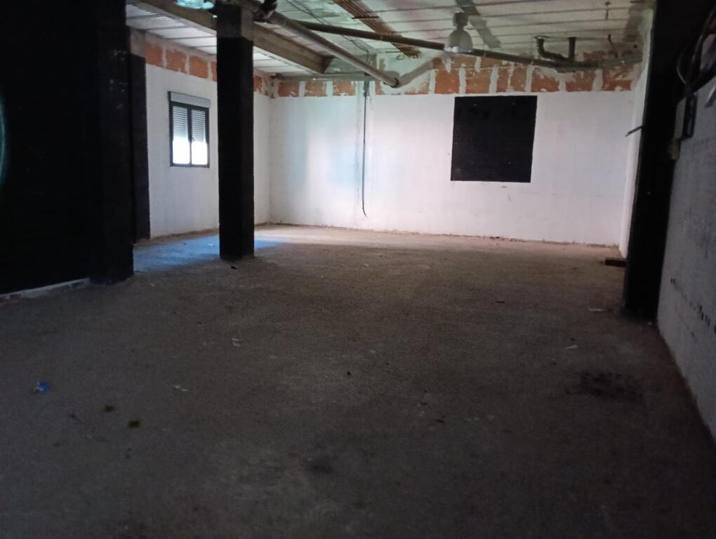 Amplio Local Comercial en Fuenmayor - Oportunidad Única - foto 5