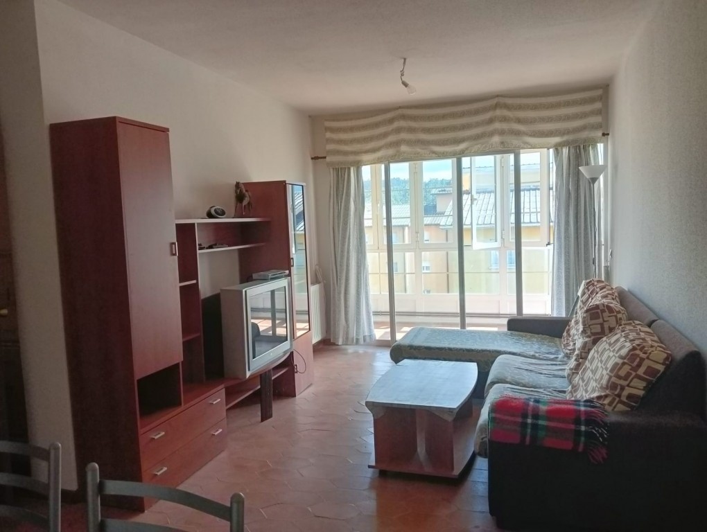 Piso en Venta en San Cibrao (Cervo) Lugo