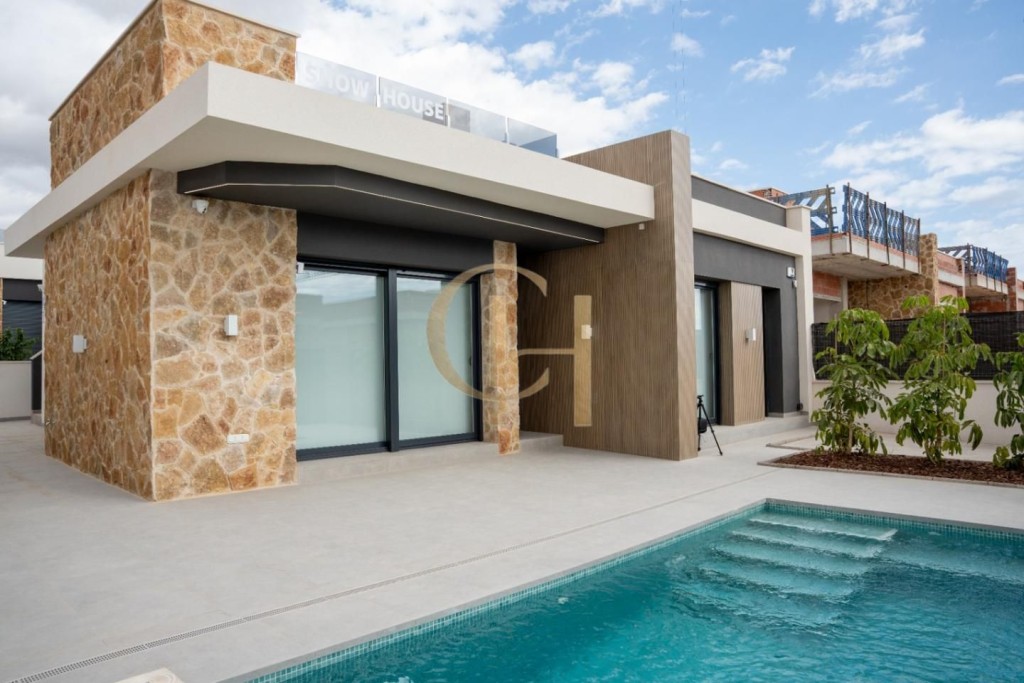 Villa de diseño moderno en Cuidad Quesada, pensada para quie