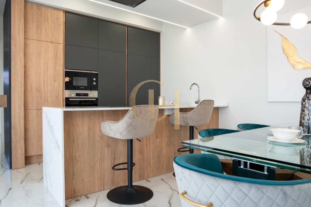 Chalet en venta de 3 dormitorios en Guardamar del Segura - foto 8