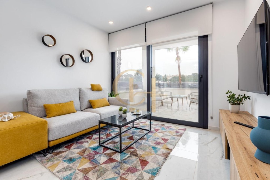 Precioso Bungalow con su modernidad y sostenibilidad en Torr - foto 2