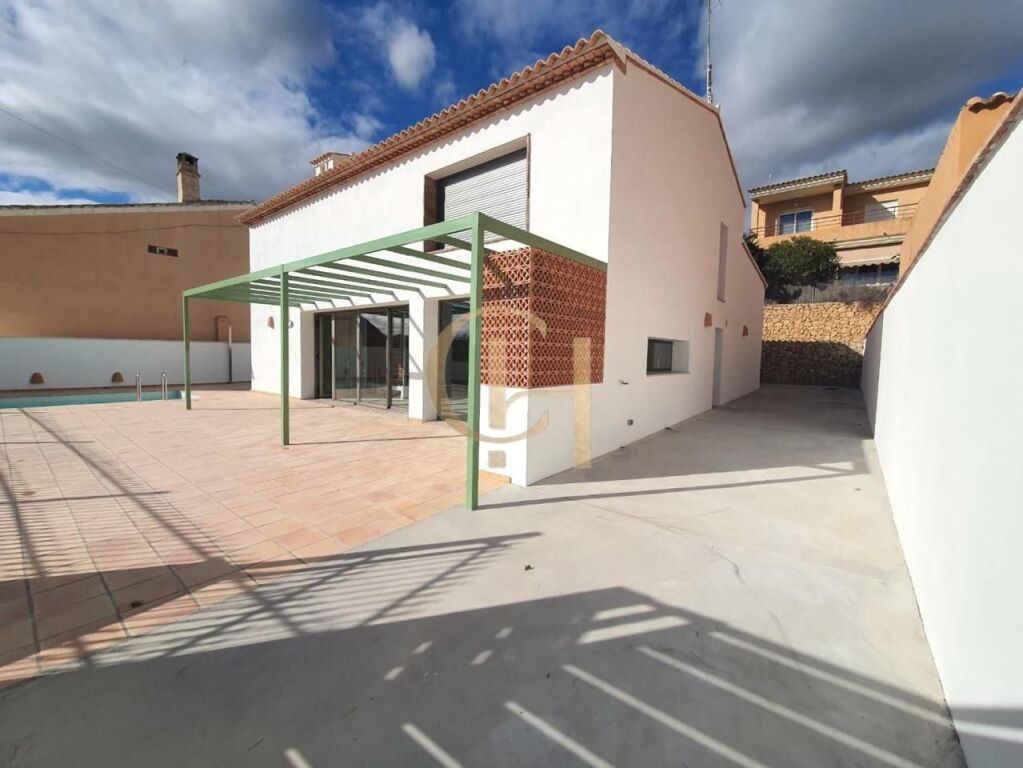 Arquitectura, luz y naturaleza en una villa única en Orxeta - foto 12