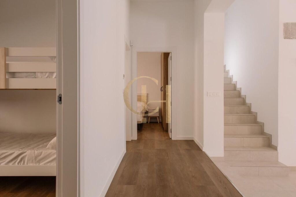 Arquitectura, luz y naturaleza en una villa única en Orxeta - foto 6
