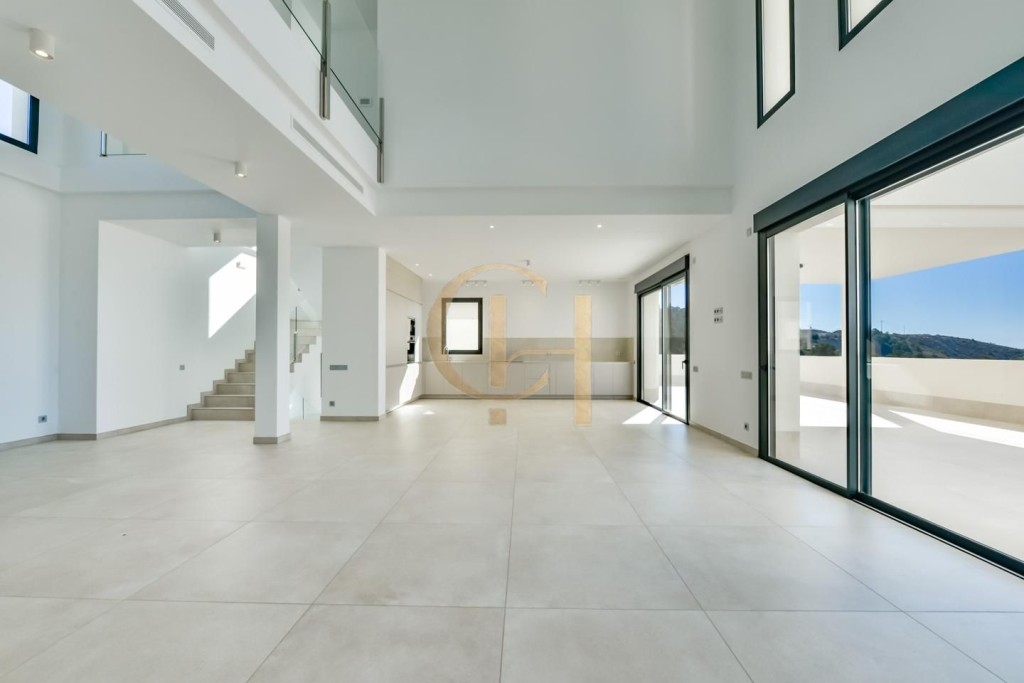 Exclusiva villa con vistas al mar y diseño único - foto 15
