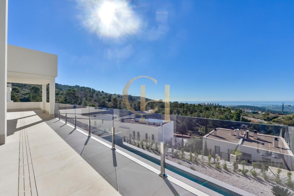 Exclusiva villa con vistas al mar y diseño único - foto 19