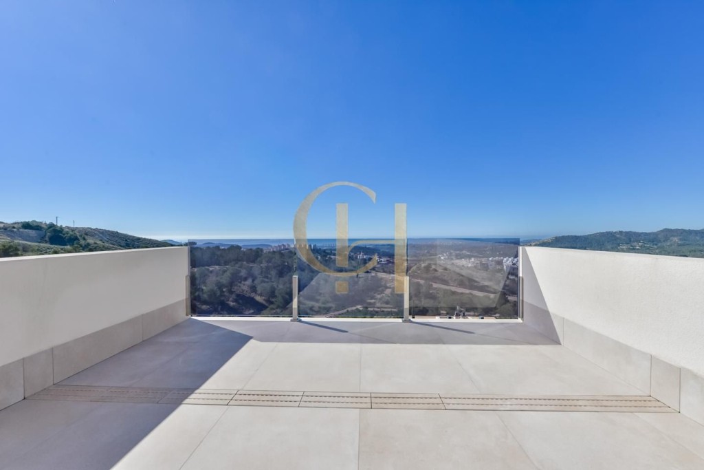 Exclusiva villa con vistas al mar y diseño único - foto 30