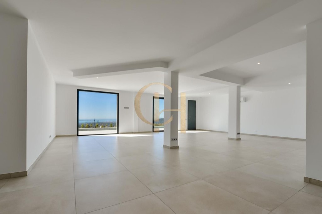 Exclusiva villa con vistas al mar y diseño único - foto 43