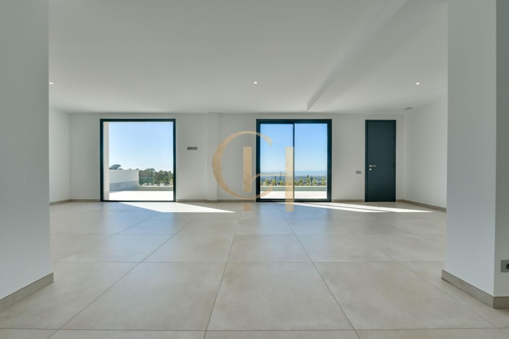 Exclusiva villa con vistas al mar y diseño único - foto 45