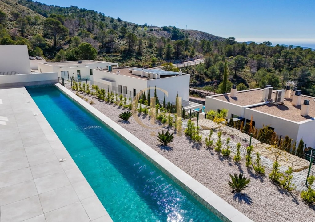 Exclusiva villa con vistas al mar y diseño único - foto 60