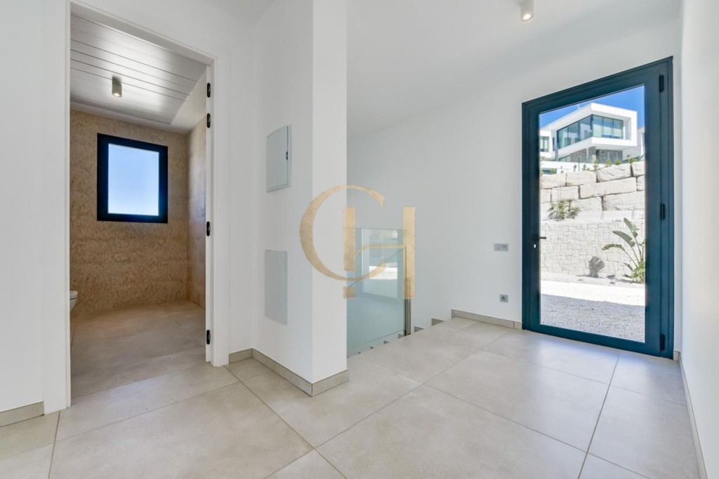 Moderna villa independiente con piscina privada y garaje - foto 18