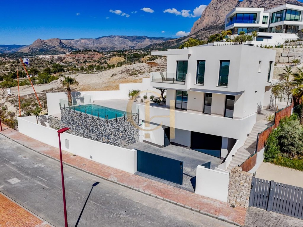Moderna villa independiente con piscina privada y garaje - foto 48