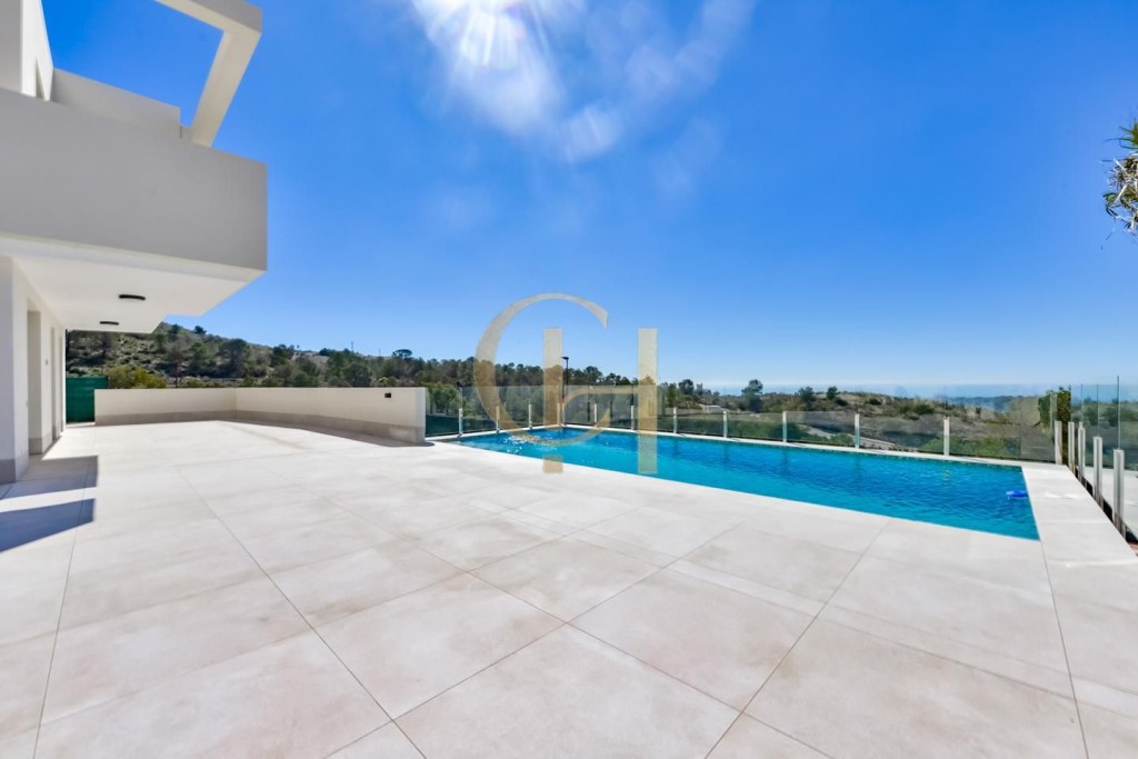 Moderna villa independiente con piscina privada y garaje - foto 6