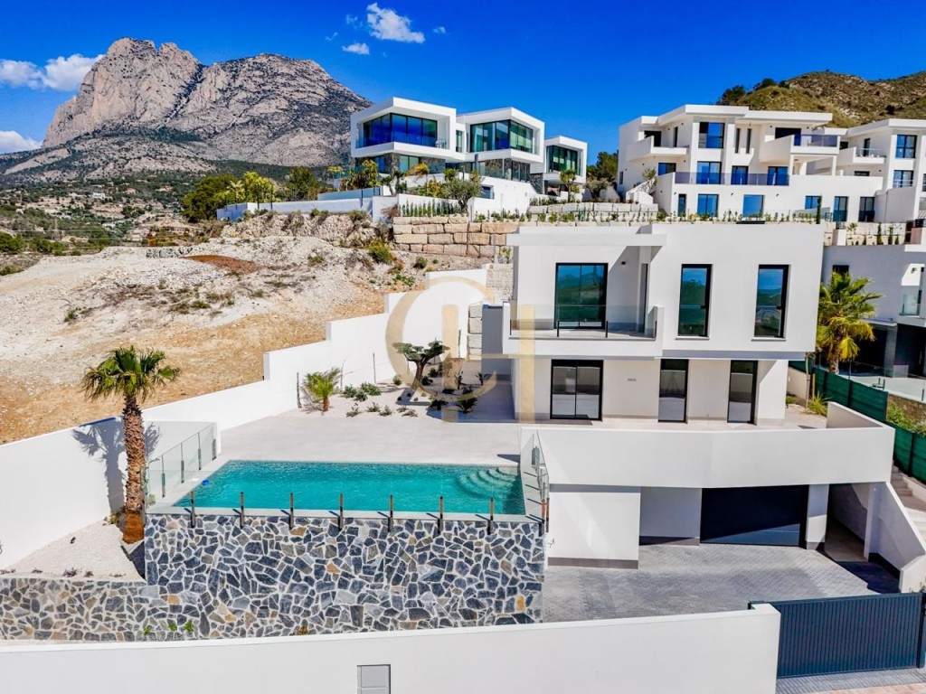 Moderna villa independiente con piscina privada y garaje - foto 51