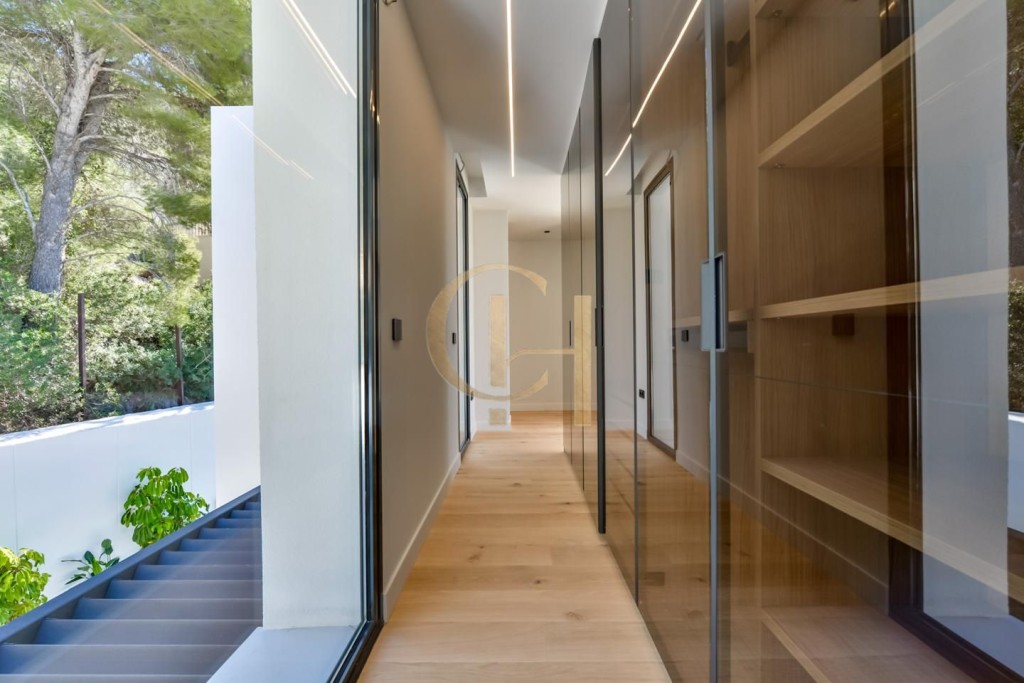 Villa de Autor Suspendida sobre el Mediterráneo en la Zona M - foto 22