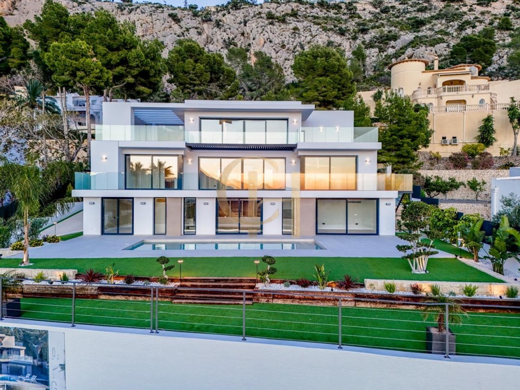 Villa de Autor Suspendida sobre el Mediterráneo en la Zona M - foto 4