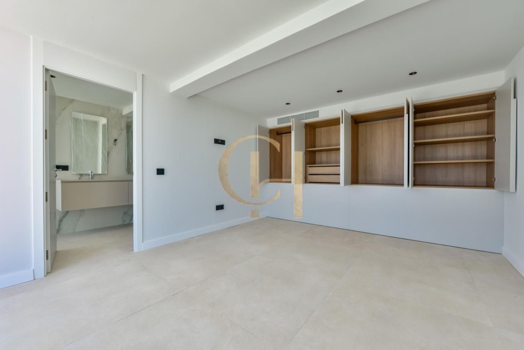 Villa de Autor Suspendida sobre el Mediterráneo en la Zona M - foto 43
