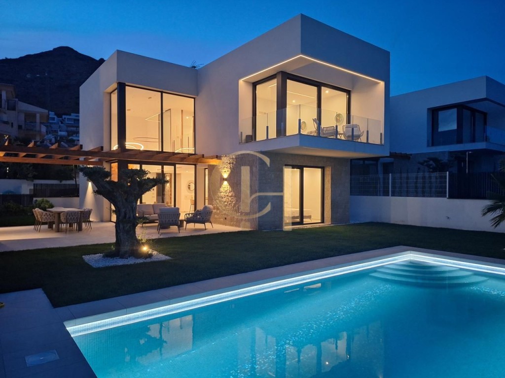 Villa de lujo llave en mano con amplios espacios y vistas al - foto 2