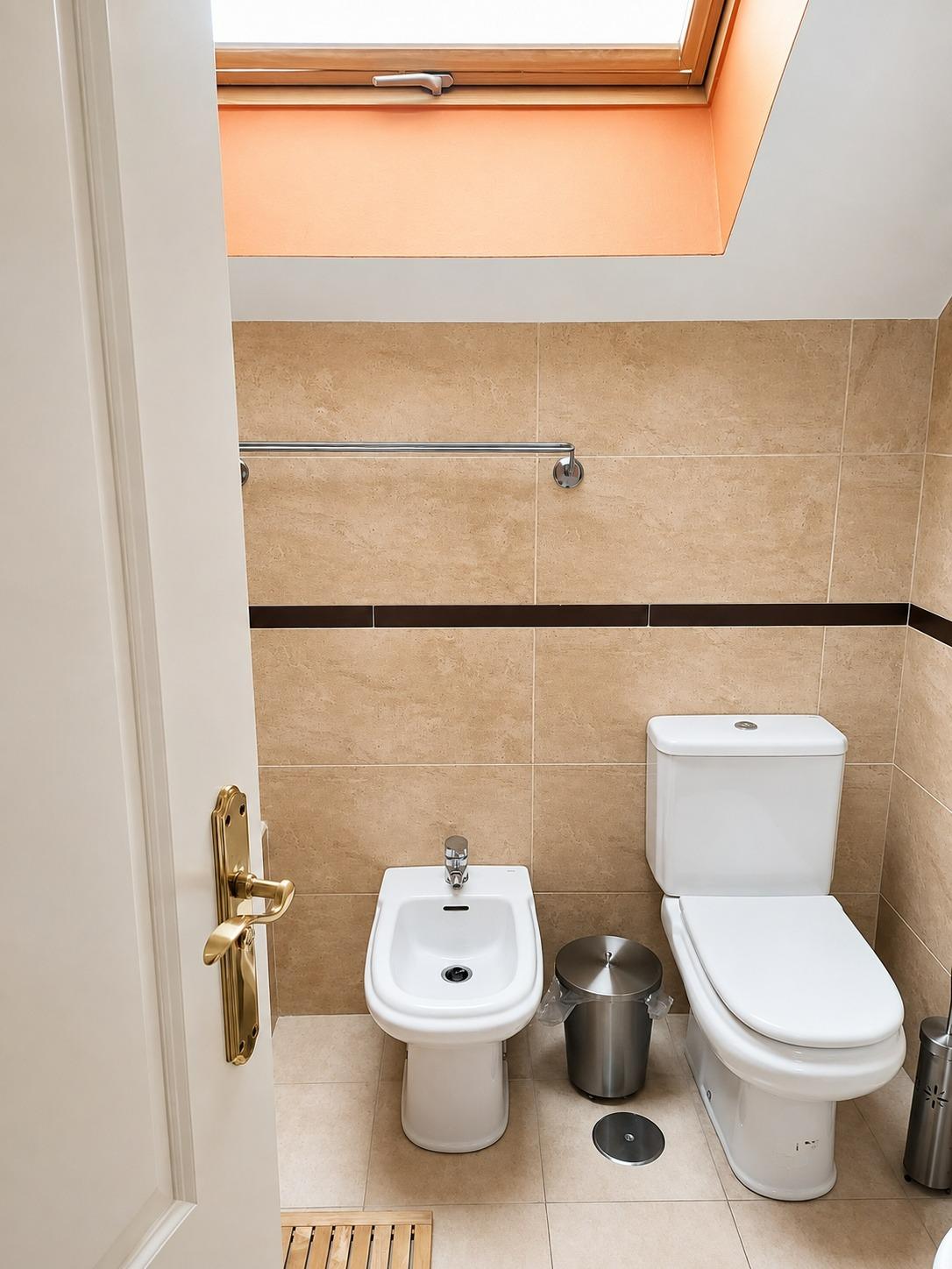 Ático dúplex de 4 dormitorios en alquiler de larga temporada - foto 16