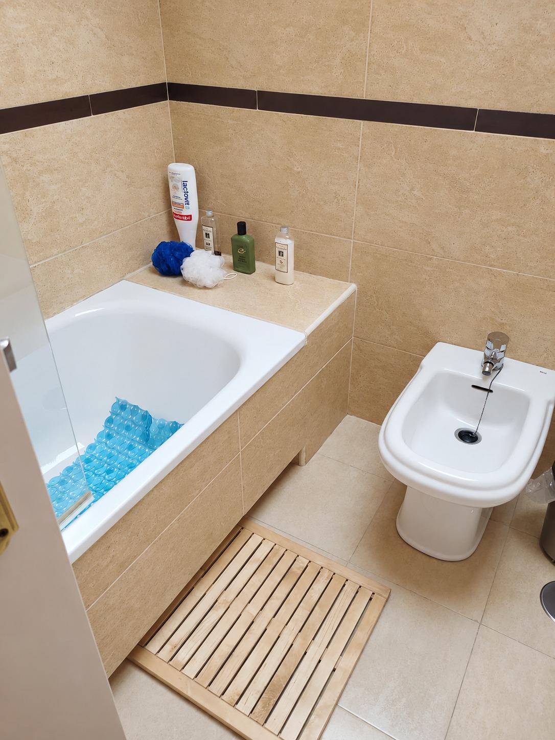 Ático dúplex de 4 dormitorios en alquiler de larga temporada - foto 24
