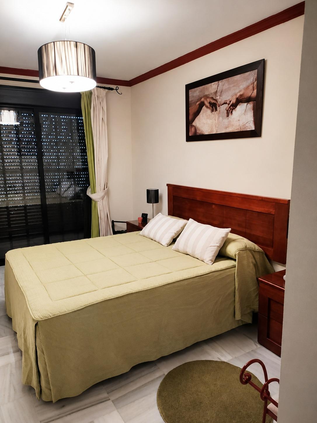 Ático dúplex de 4 dormitorios en alquiler de larga temporada - foto 10