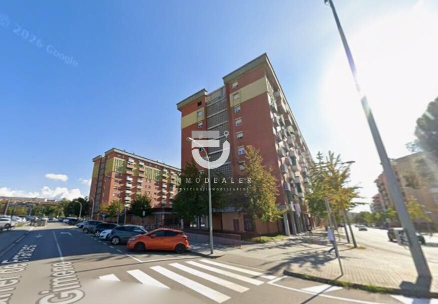 Piso okupado en Granollers (Barcelona) - foto 2