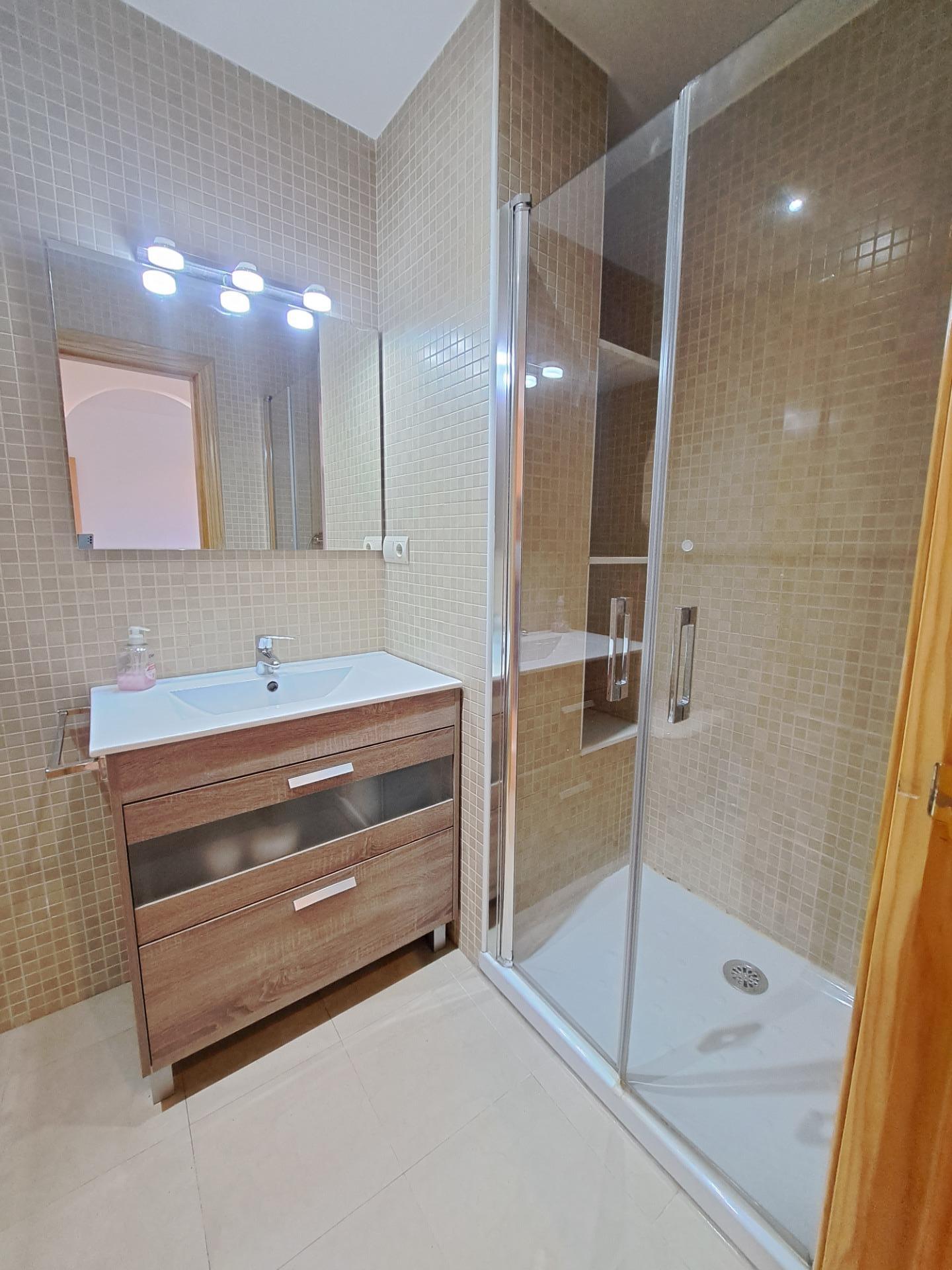 Bonito piso amueblado en la Zubia¡¡¡ - foto 12