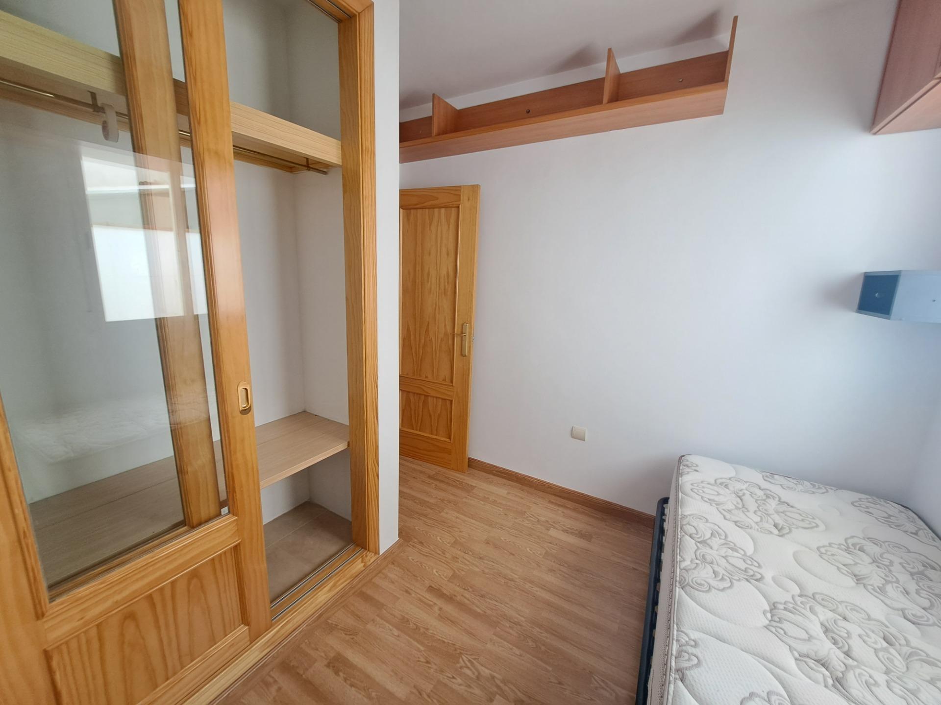 Bonito piso amueblado en la Zubia¡¡¡ - foto 17