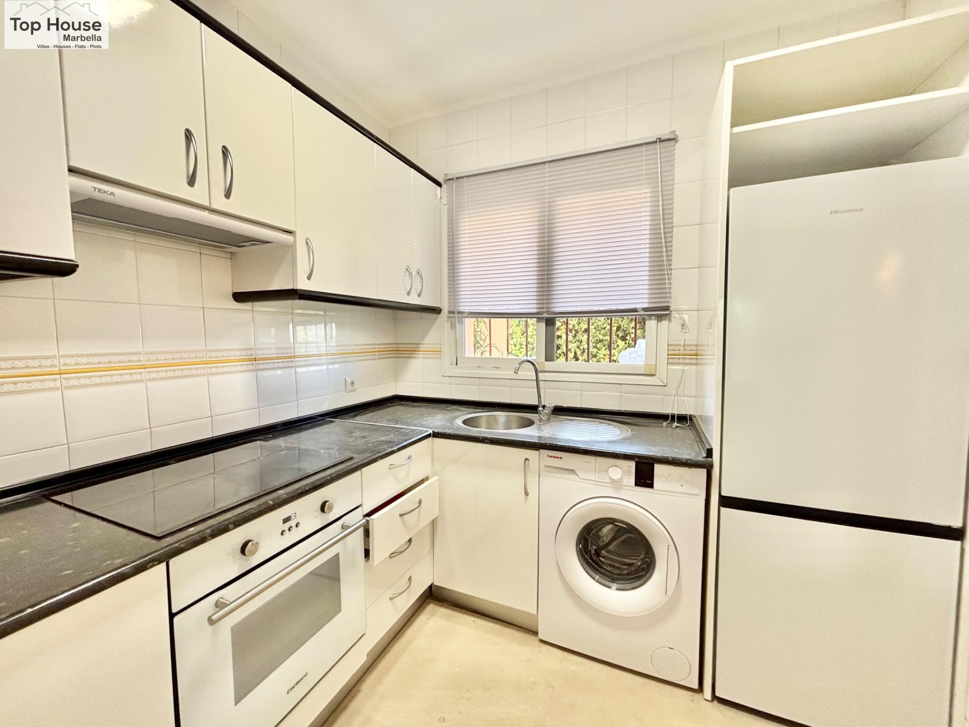 Encantadora vivienda en una urbanización con piscina en la z - foto 12