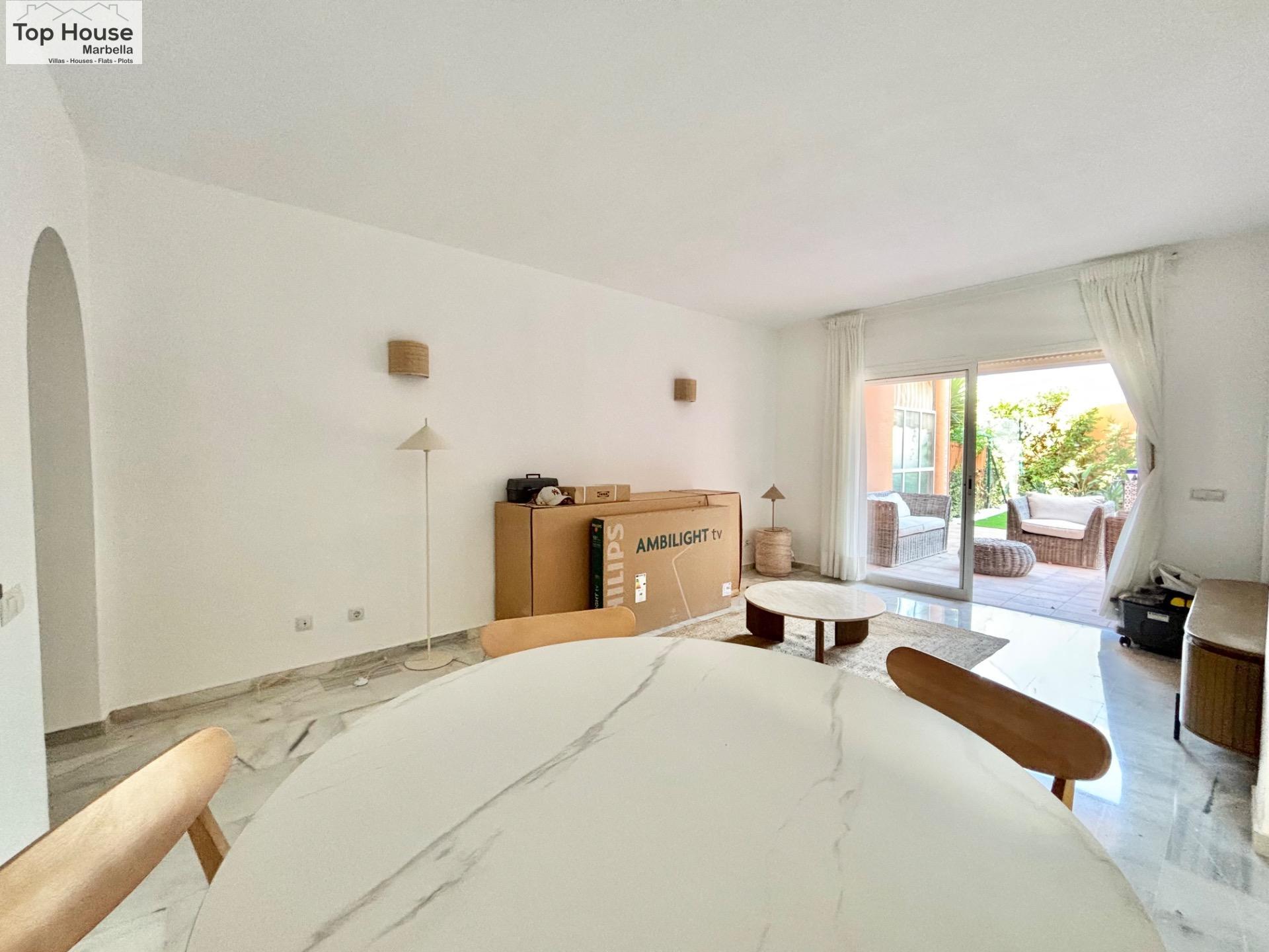 Encantadora vivienda en una urbanización con piscina en la z - foto 8