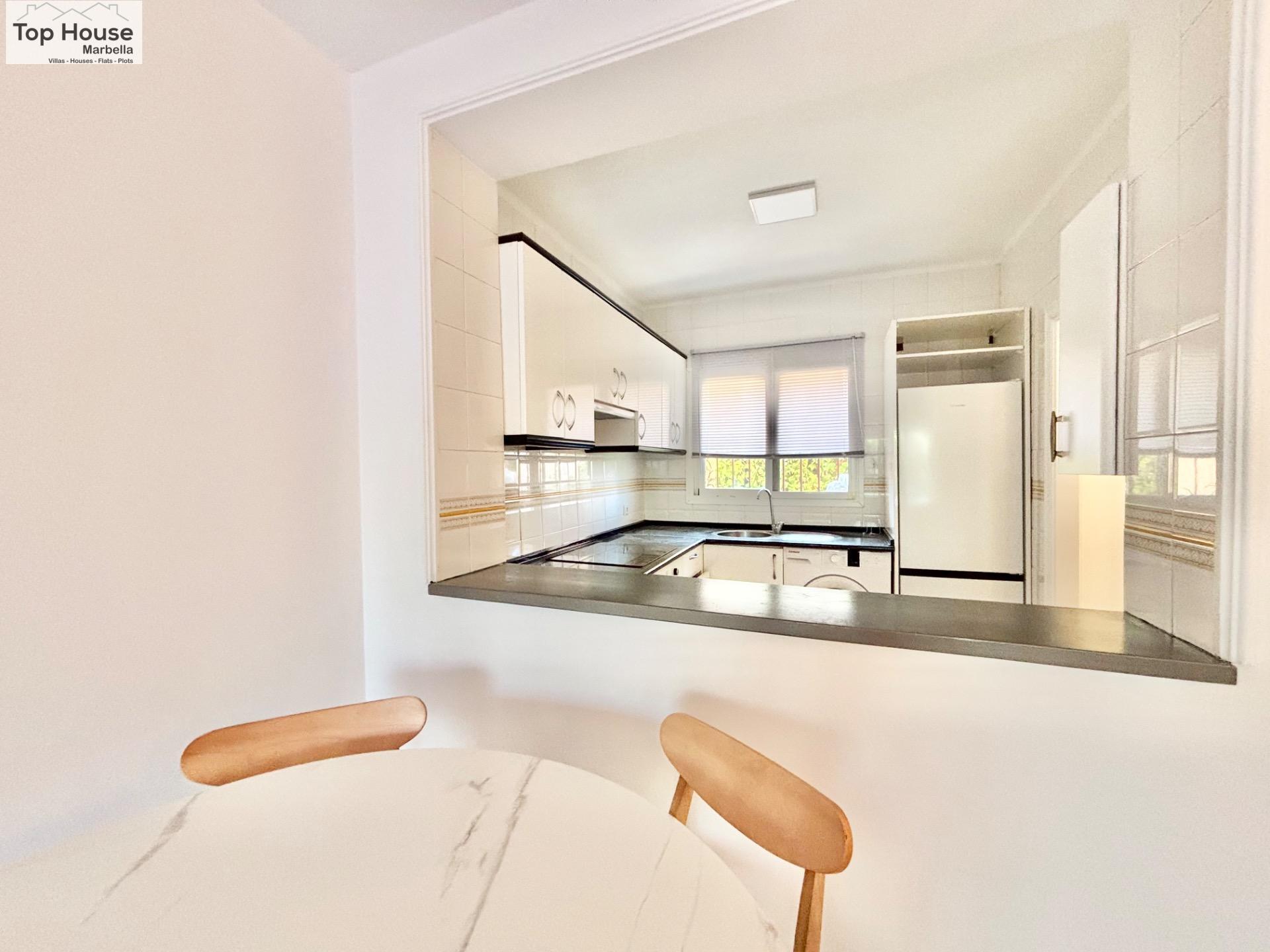 Encantadora vivienda en una urbanización con piscina en la z - foto 9
