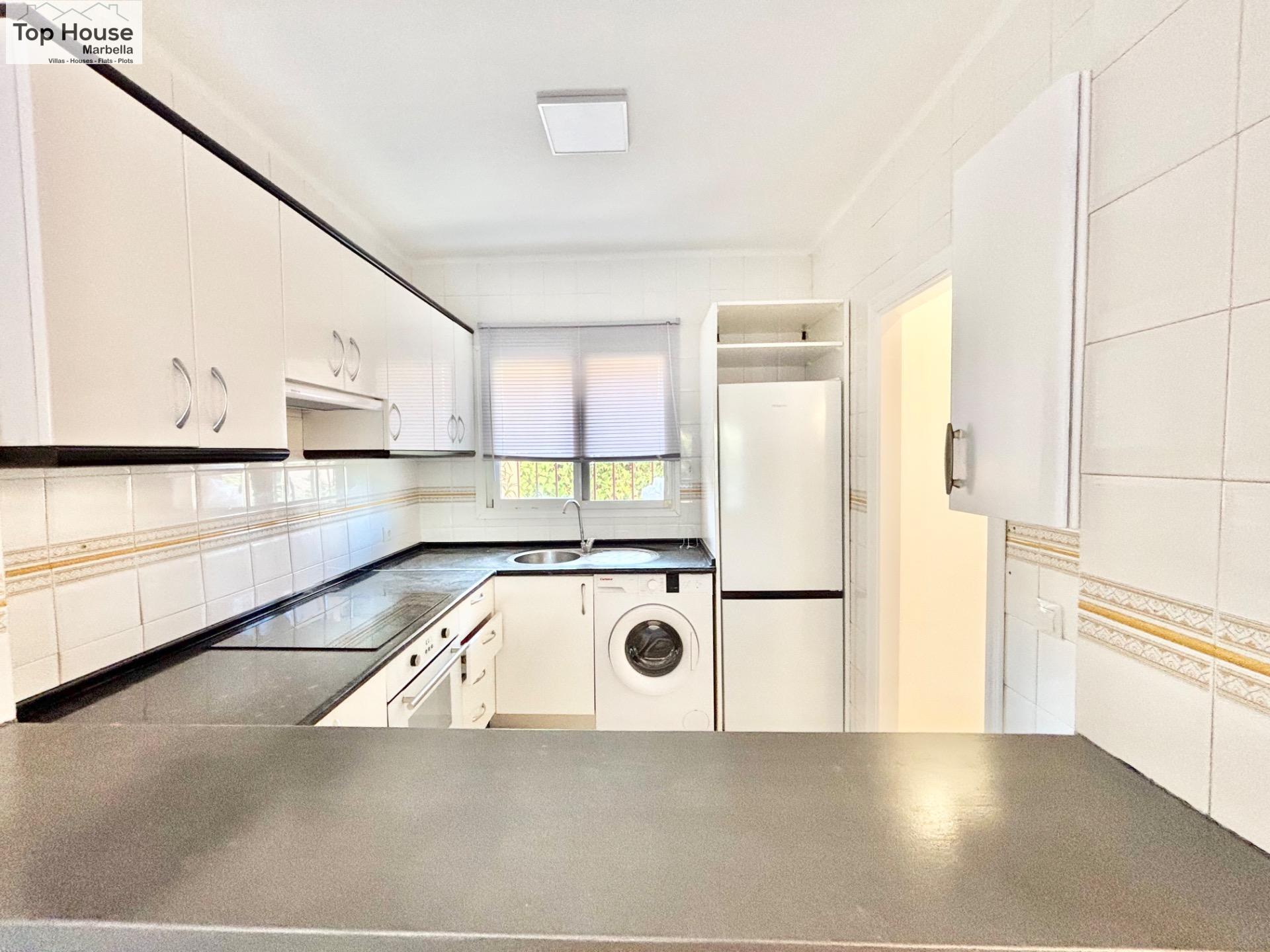 Encantadora vivienda en una urbanización con piscina en la z - foto 10
