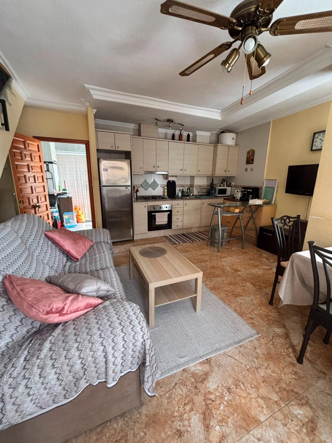Apartamento 2 habitaciones 97m² en venta - Estacion de autob - foto 3