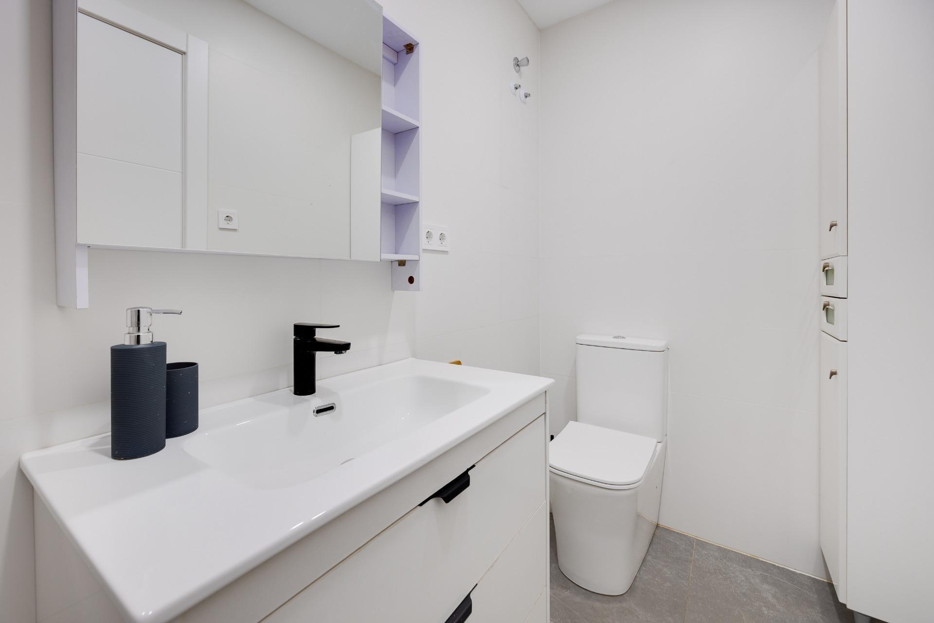 Apartamento 2 habitaciones 67m² en venta - Estacion de autob - foto 13
